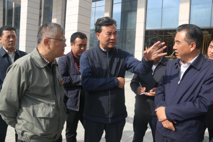 省人大常委會副主任、海東市委書記鳥成云專題調(diào)研曹家堡保稅物流園