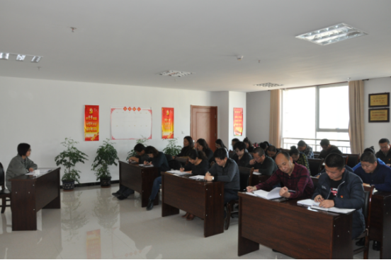 集團(tuán)黨委委員、副總經(jīng)理劉玲同志宣講黨的十九大精神